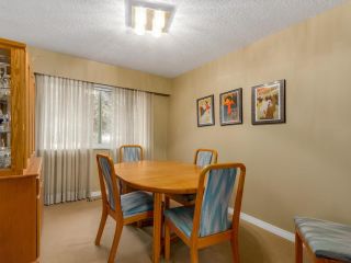 Photo 4: 691 COLINET Street in Coquitlam: Central Coquitlam House for sale : MLS®# R2104766