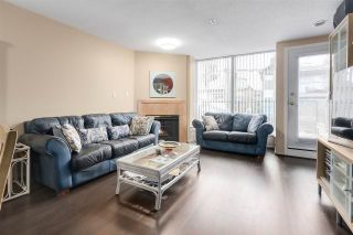 Photo 4: 3009 LAUREL Street in Vancouver: Fairview VW Townhouse for sale in "Fairview Court" (Vancouver West)  : MLS®# R2149284