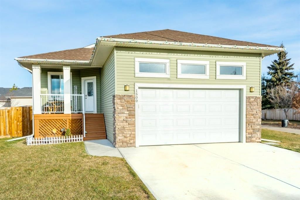 Main Photo: 1500 McAlpine Street: Carstairs Detached for sale : MLS®# A1161084