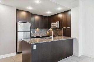 Photo 4: 404 99 Spruce Place SW in Calgary: Spruce Cliff Apartment for sale : MLS®# A2114382