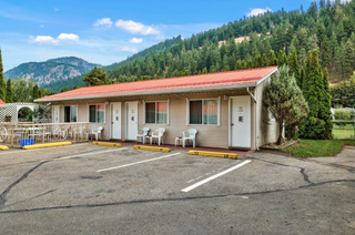 Photo 4: 12 rooms Motel for sale Kamloops BC: Business with Property for sale : MLS®# 164069