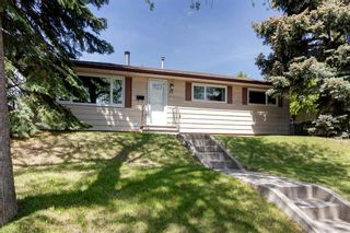 Main Photo: 23 Hartford Road NW in Calgary: Highwood Detached for sale : MLS®# A1226916
