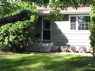 Photo 1: 42 Middleton Crescent in Saskatoon: Nutana Park Single Family Dwelling for sale (Saskatoon Area 02)  : MLS®# 412459