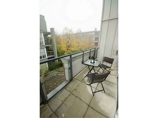 Photo 6: 306 2688 VINE Street in Vancouver West: Home for sale : MLS®# V1032594