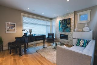 Photo 6: 1624 Broadview Road NW in Calgary: Hillhurst Detached for sale : MLS®# A2127524