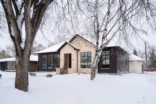 Photo 2: 425 Kelvin Boulevard in Winnipeg: Tuxedo Residential for sale (1E)  : MLS®# 202226464