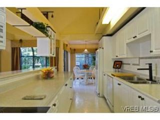Photo 5:  in VICTORIA: SE Broadmead House for sale (Saanich East)  : MLS®# 528938