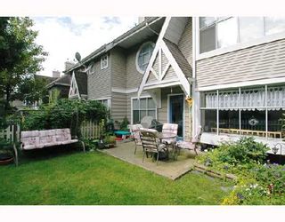 Photo 9: 57 12099 237TH Street in Maple_Ridge: East Central Townhouse for sale in "GABRIOLA" (Maple Ridge)  : MLS®# V656546