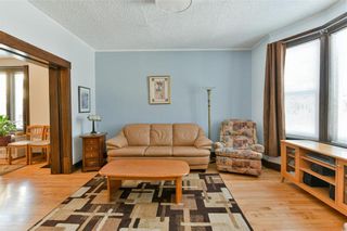 Photo 4: 132 Evanson Street in Winnipeg: Wolseley Residential for sale (5B)  : MLS®# 202202227