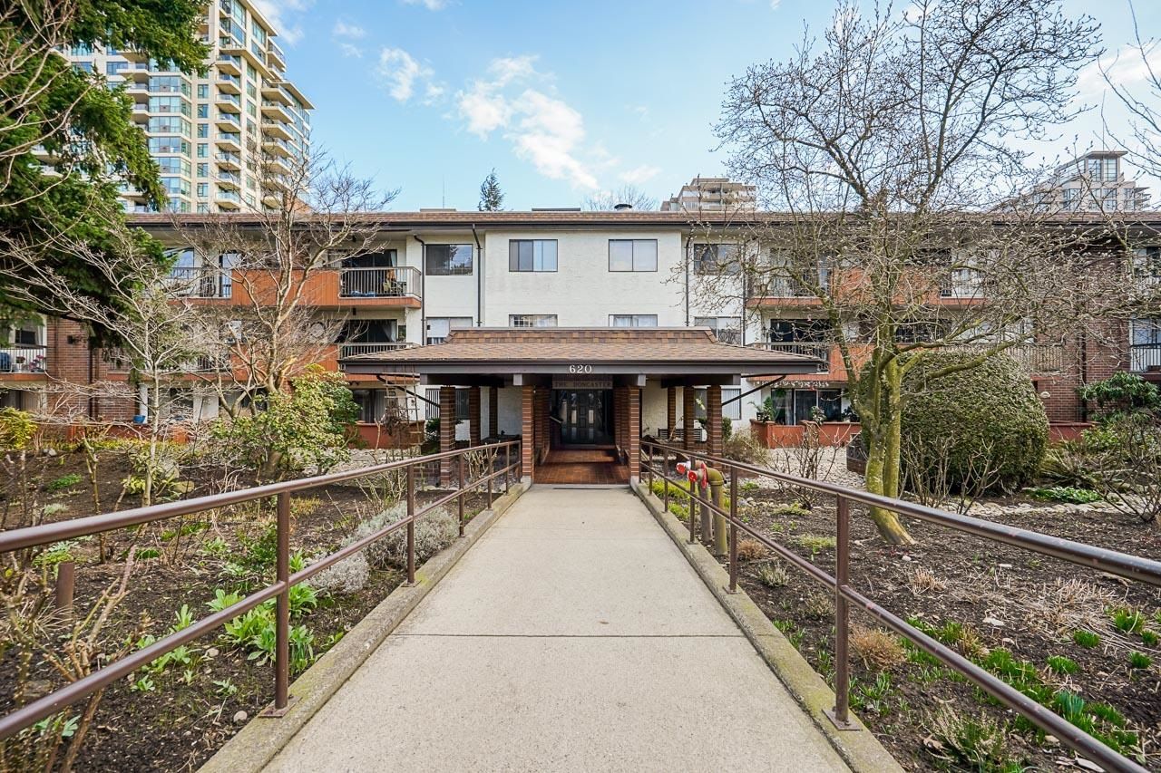 Main Photo: 313 620 EIGHTH AVENUE in : Uptown NW Condo for sale : MLS®# R2657673