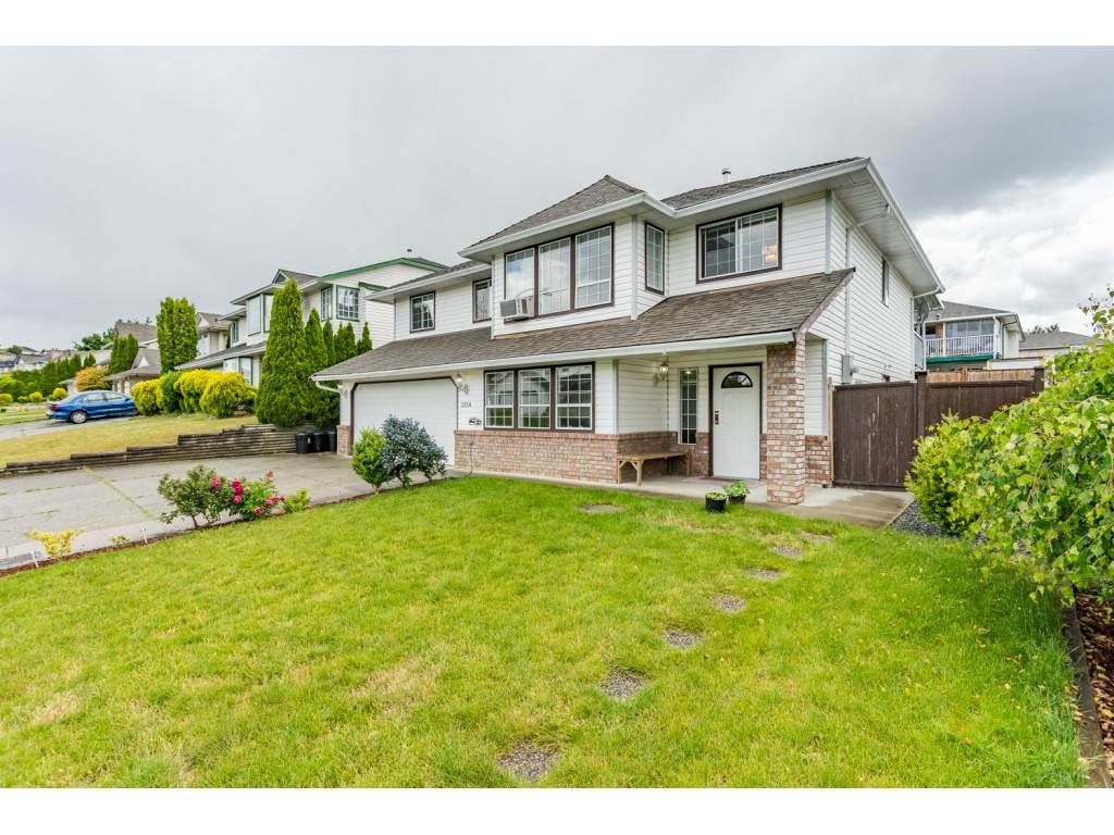 Main Photo: 3234 WAGNER Drive in Abbotsford: Abbotsford West House for sale : MLS®# R2377953