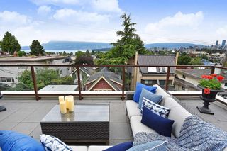 Photo 17: 302 2035 W 4TH Avenue in Vancouver: Kitsilano Condo for sale in "The Vermeer" (Vancouver West)  : MLS®# R2385930