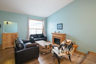 Photo 4: 16 WELLINGTON Cove: Strathmore Row/Townhouse for sale : MLS®# C4258417