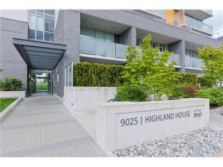 Photo 2: 106 9025 HIGHLAND Street in Burnaby: Simon Fraser Univer. Townhouse for sale (Burnaby North)  : MLS®# R2808257