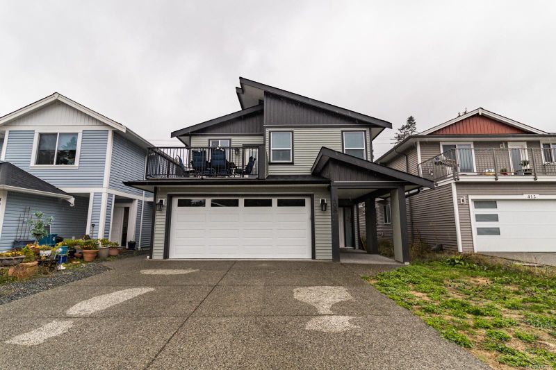 FEATURED LISTING: 408 10th St Nanaimo