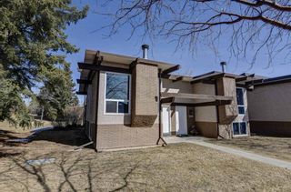 Photo 2: 4964 Rundlewood Drive NE in Calgary: Rundle Semi Detached for sale : MLS®# A1196942