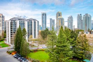 Photo 1: 803 4194 MAYWOOD Street in Burnaby: Metrotown Condo for sale in "PARK AVENUE TOWERS" (Burnaby South)  : MLS®# R2676554