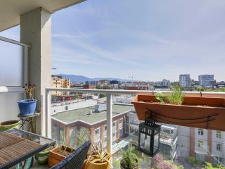 Photo 3: 908 550 TAYLOR Street in Vancouver: Downtown VW Condo for sale in "THE TAYLOR" (Vancouver West)  : MLS®# R2174831