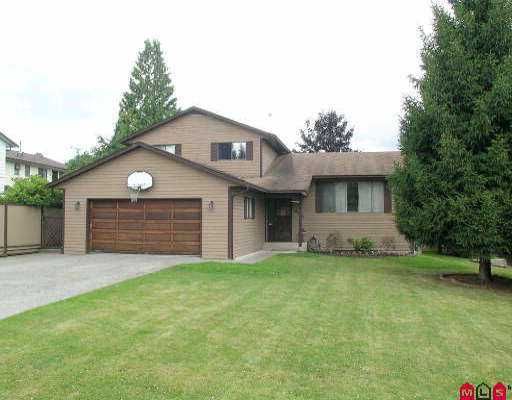 Main Photo: 8851 204B ST in Langley: Walnut Grove House for sale : MLS®# F2515928