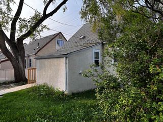 Photo 2: 1316 Selkirk Avenue in Winnipeg: Shaughnessy Heights Residential for sale (4B)  : MLS®# 202314322