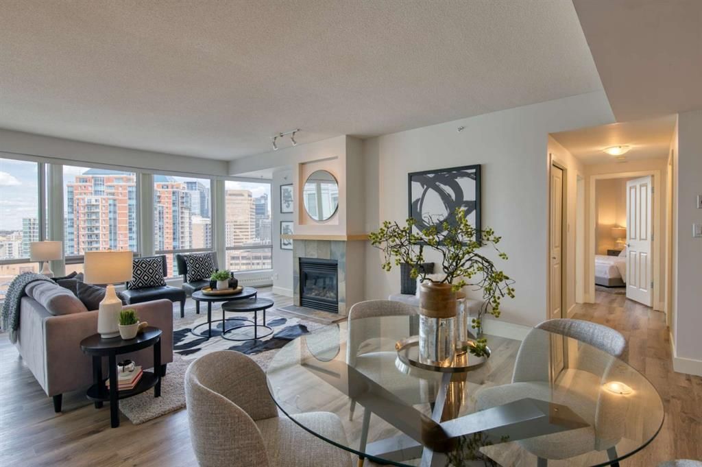 Main Photo: 2001 1078 6 Avenue SW in Calgary: Downtown West End Apartment for sale : MLS®# A1100657