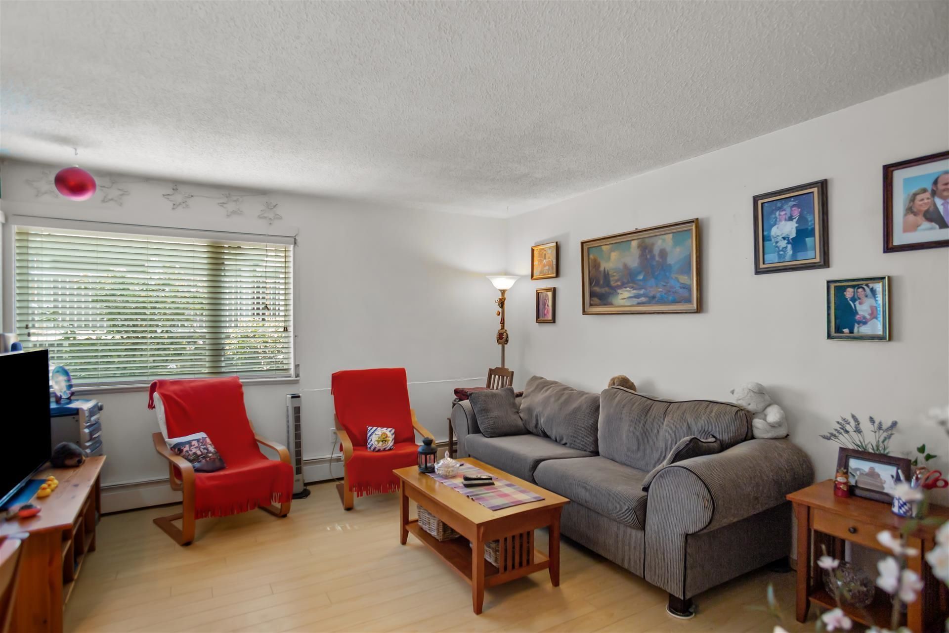 106 830  East 7TH Avenue, Vancouver