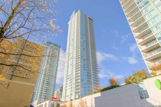 Photo 1: 3511 4670 ASSEMBLY Way in Burnaby: Metrotown Condo for sale in "STATION SQUARE 2" (Burnaby South)  : MLS®# R2320820