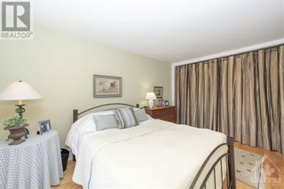 Photo 18: 650 GILMOUR STREET in Ottawa: House for sale : MLS®# 1391202