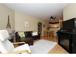 Photo 5: 303 3505 W BROADWAY in Vancouver: Kitsilano Condo for sale in "COLLINGWOOD PLACE" (Vancouver West)  : MLS®# R2086967