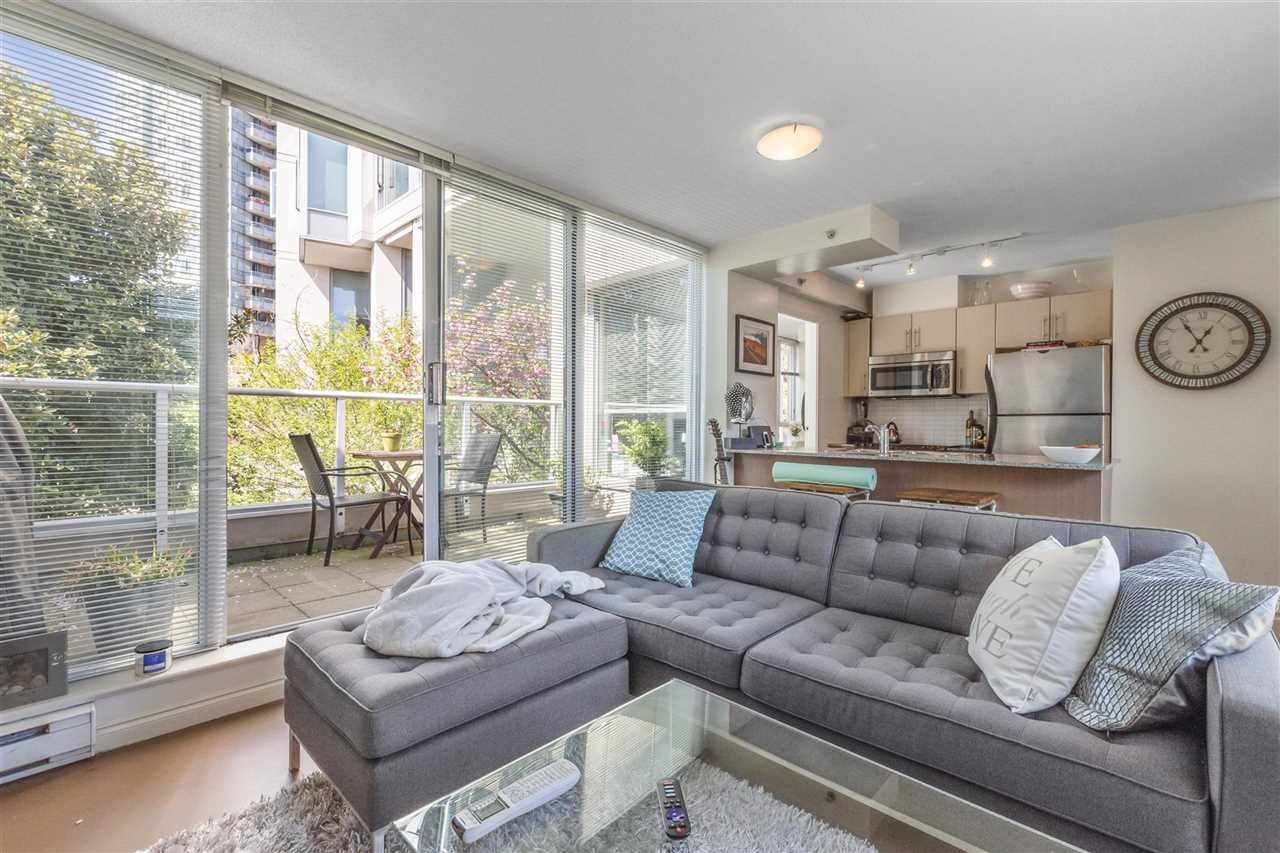 Main Photo: 255 35 KEEFER Place in Vancouver: Downtown VW Townhouse for sale in "The Taylor" (Vancouver West)  : MLS®# R2572917
