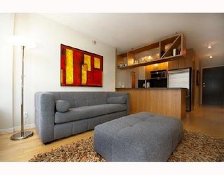 Photo 1: 1901 1010 RICHARDS Street in Vancouver: Downtown VW Condo for sale in "GALLERY" (Vancouver West)  : MLS®# V670409