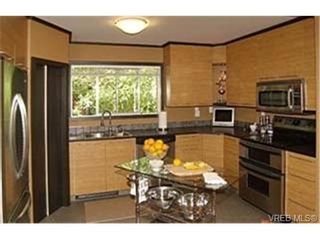 Photo 5:  in VICTORIA: SE Cedar Hill Half Duplex for sale (Saanich East)  : MLS®# 438729