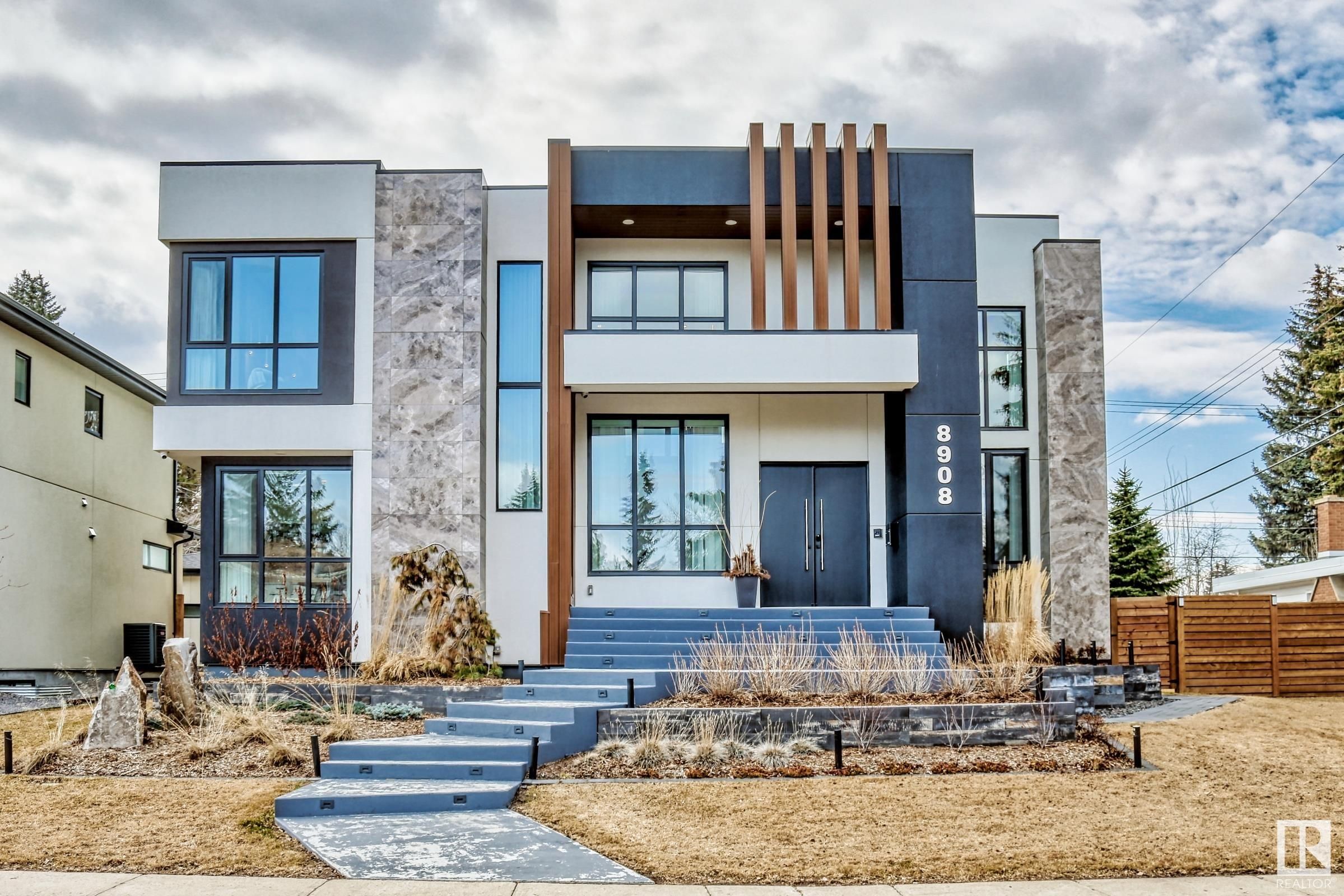Main Photo: 8908 140 Street in Edmonton: Zone 10 House for sale : MLS®# E4370211
