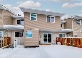 Photo 2: 60 5520 1 Avenue SE in Calgary: Penbrooke Meadows Row/Townhouse for sale : MLS®# A2027255