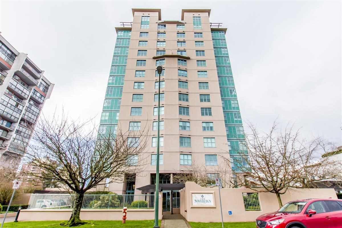 Main Photo: 1502 1555 EASTERN Avenue in North Vancouver: Central Lonsdale Condo for sale in "THE SOVEREIGN" : MLS®# R2240057