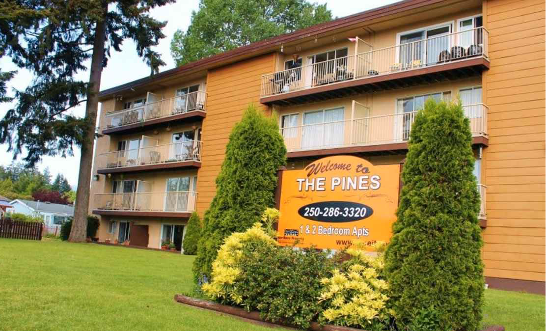 Main Photo: 1055 10TH Street: Courtenay Multifamily for sale (Campbell River) 