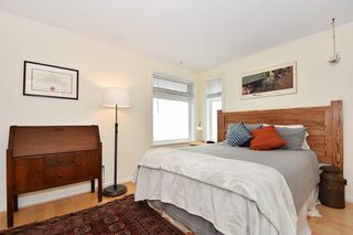 Photo 17: 106 2588 ALDER Street in Vancouver: Fairview VW Condo for sale in "BOLLERT PLACE" (Vancouver West)  : MLS®# R2429460