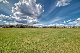 Photo 26: 1011 Sierra Morena Park SW in Calgary: Signal Hill Row/Townhouse for sale : MLS®# A2128689