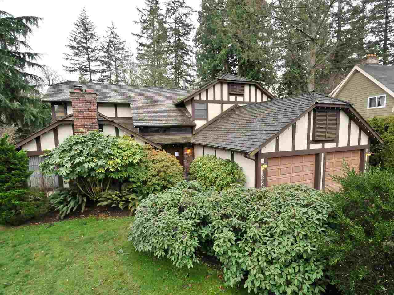 Main Photo: 13270 AMBLE GREENE Court in Surrey: Crescent Bch Ocean Pk. House for sale in "Amble Greene" (South Surrey White Rock)  : MLS®# R2330678