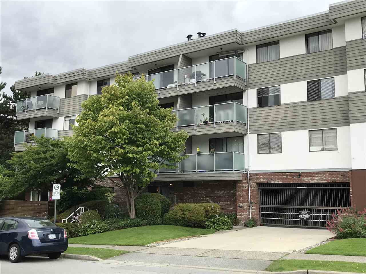 Main Photo: 105 308 W 2ND Street in North Vancouver: Lower Lonsdale Condo for sale : MLS®# R2387186