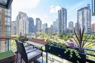 Photo 8: PH602 1168 RICHARDS Street in Vancouver: Yaletown Condo for sale in "PARK LOFTS" (Vancouver West)  : MLS®# R2708770