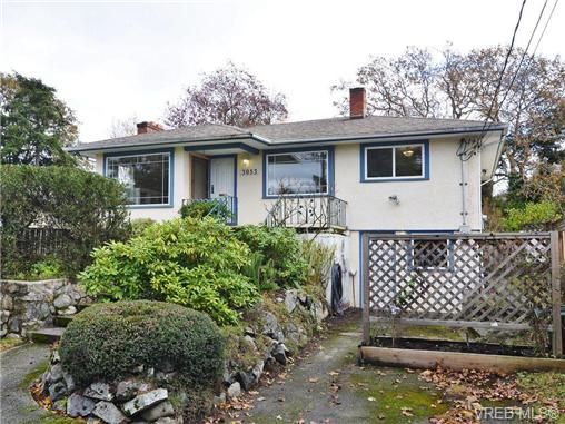 Main Photo: 3053 Admirals Rd in VICTORIA: SW Gorge House for sale (Saanich West)  : MLS®# 716077