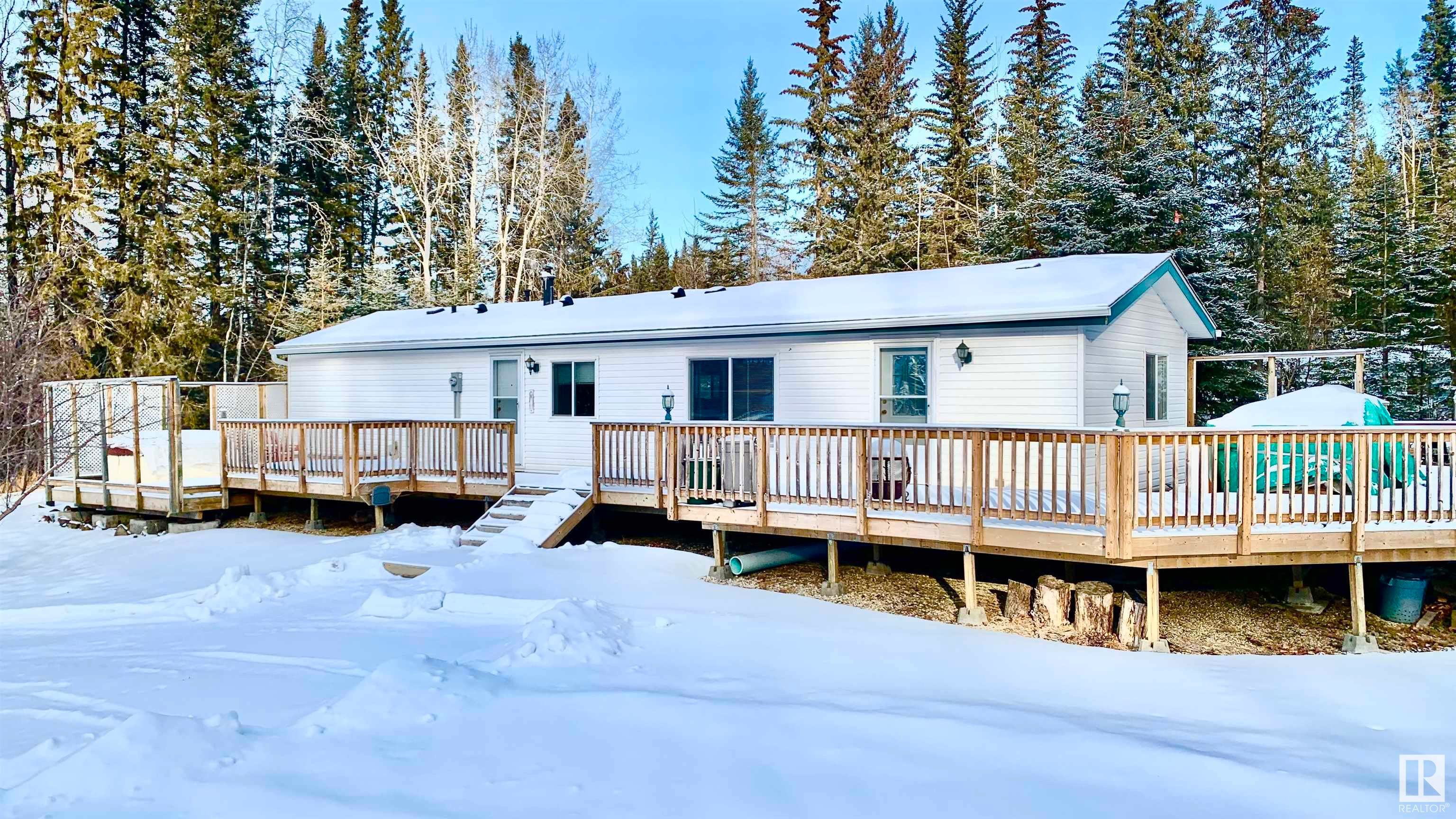 Main Photo: 18 BIRCHWOOD COUNTRY CONDOS: Rural Brazeau County Manufactured Home for sale : MLS®# E4330907