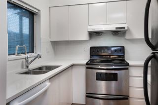 Photo 10: R2226118 - 206-9633 Manchester Dr, Burnaby Condo