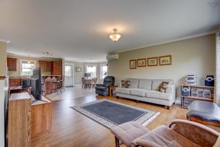 Photo 13: 562 Conrod Settlement Road in Conrod Settlement: 31-Lawrencetown, Lake Echo, Port Residential for sale (Halifax-Dartmouth)  : MLS®# 202212063