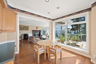 Photo 10: 14140 MARINE Drive: White Rock House for sale in "White Rock" (South Surrey White Rock)  : MLS®# R2746255