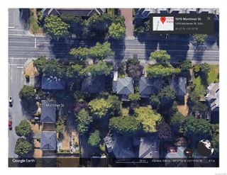 Photo 3: 3901 Shelbourne St in Saanich: SE Cedar Hill Multi Family for sale (Saanich East)  : MLS®# 914378