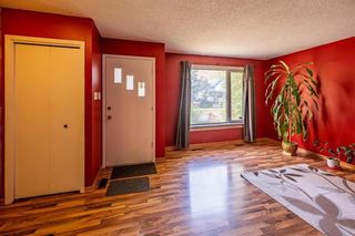 Photo 3: 305 Toronto Street in Winnipeg: West End Residential for sale (5A)  : MLS®# 202306670