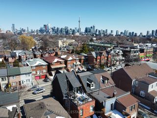 Photo 3: 282 Ossington Avenue in Toronto: Trinity-Bellwoods House (3-Storey) for sale (Toronto C01)  : MLS®# C8252390