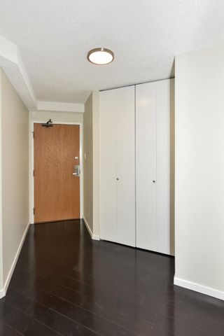 Photo 5: 304 4165 MAYWOOD Street in Burnaby: Metrotown Condo for sale in "Place on the Park" (Burnaby South)  : MLS®# R2681147